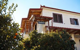 Villa Berat - Castle View & Traditional Breakfast
